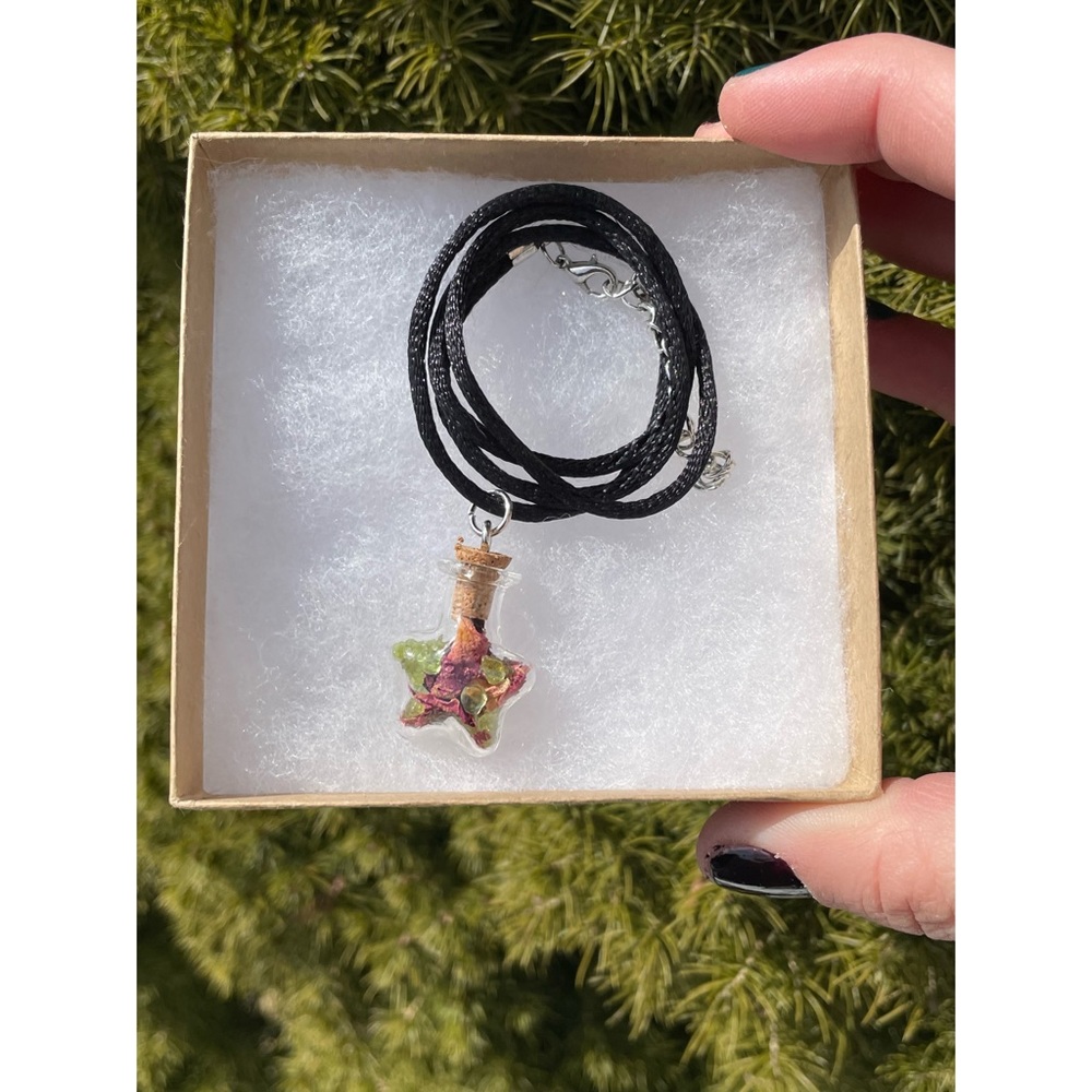 Peridot + Rose Petal Star Pendant | Jar Necklace | Hand Crafted